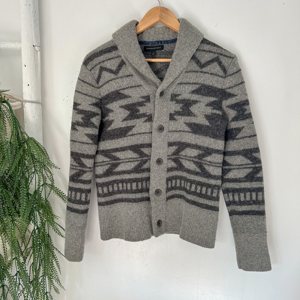 5/$20
 🩶Banana Republic Women’s Size Small Cardigan/41% Wool Sweater